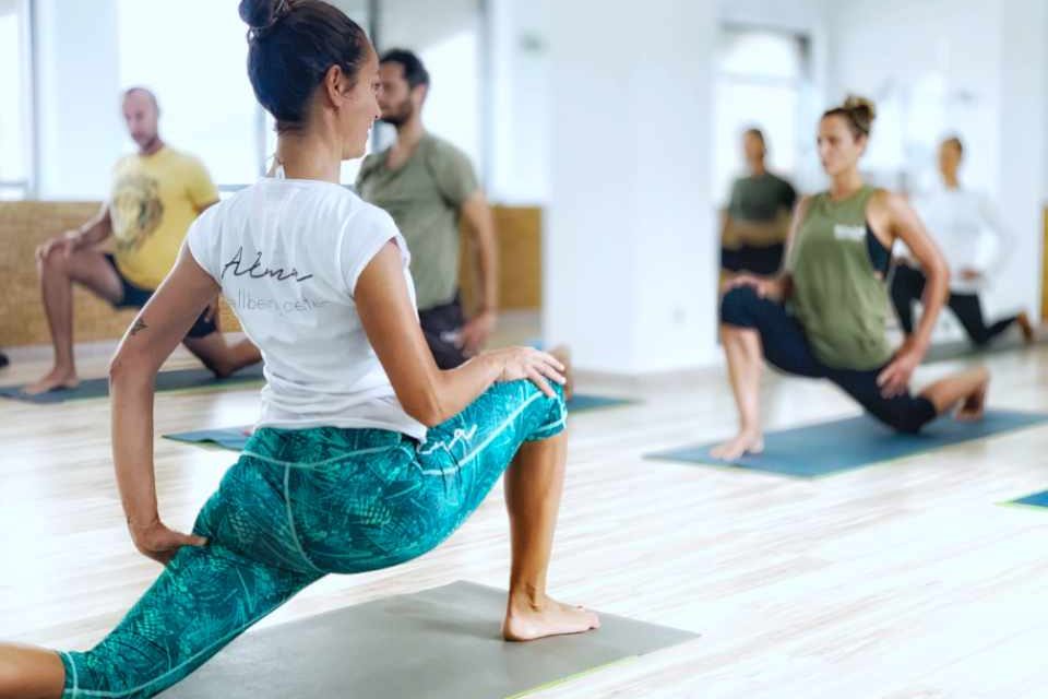 lezione_yoga_pilates_alma_baleal_peniche_portogallo